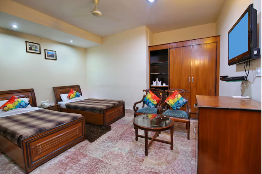 The Grand Hotel Business Class Room 5