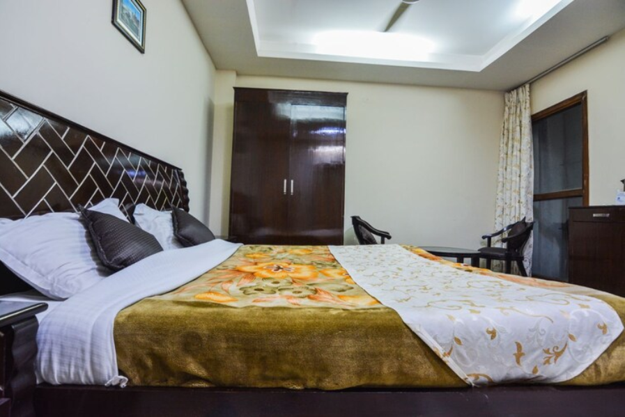 The Grand Hotel Business Class Room 2