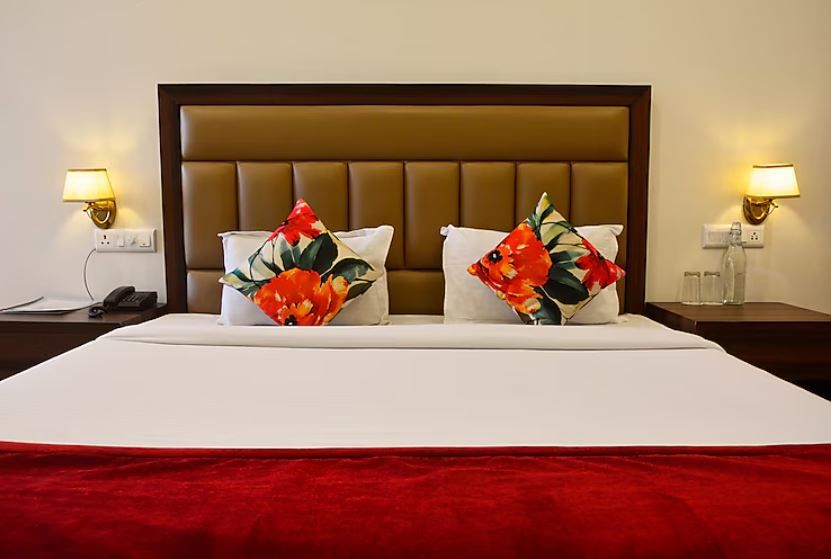 Super Deluxe with River Side View and Mountainside View with Balcony