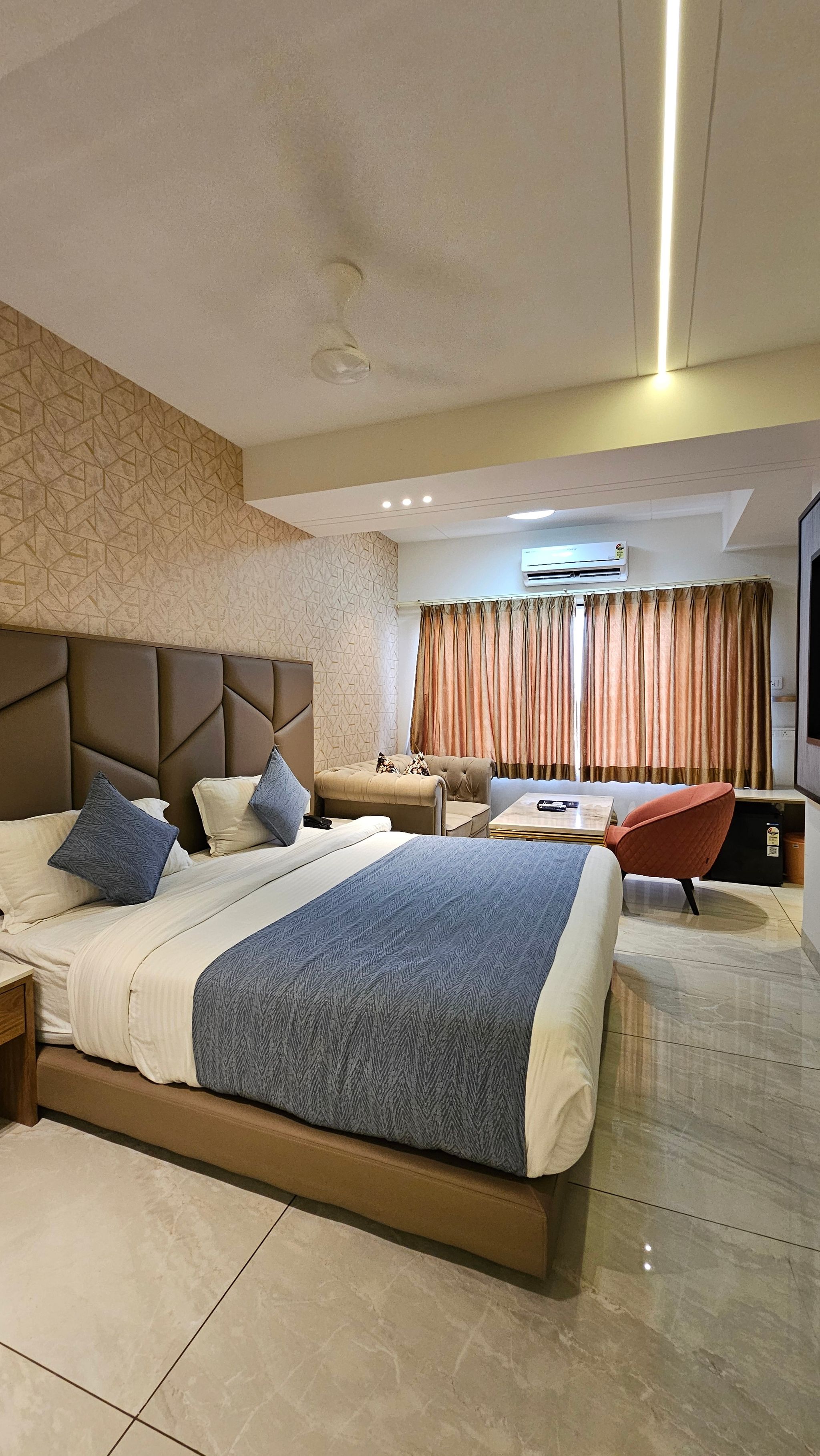 Hotel Carnival Deluxe Room 