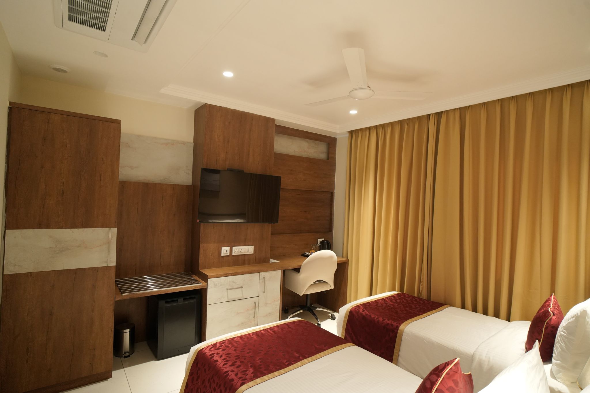 Ramee Tarang Hotel Indore Executive Room 27