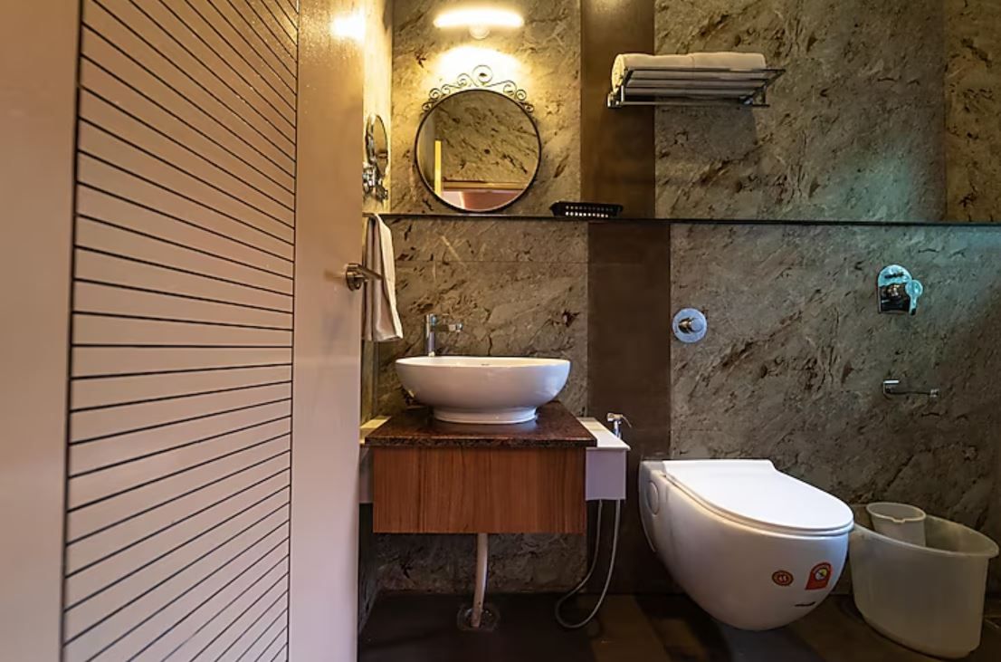 Club Forest View with Balcony