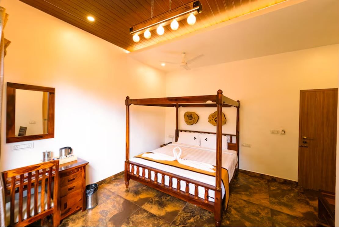 Club Forest View with Balcony