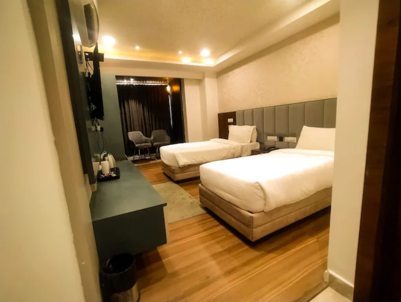 Soni Arena Hotel Deluxe Room 2