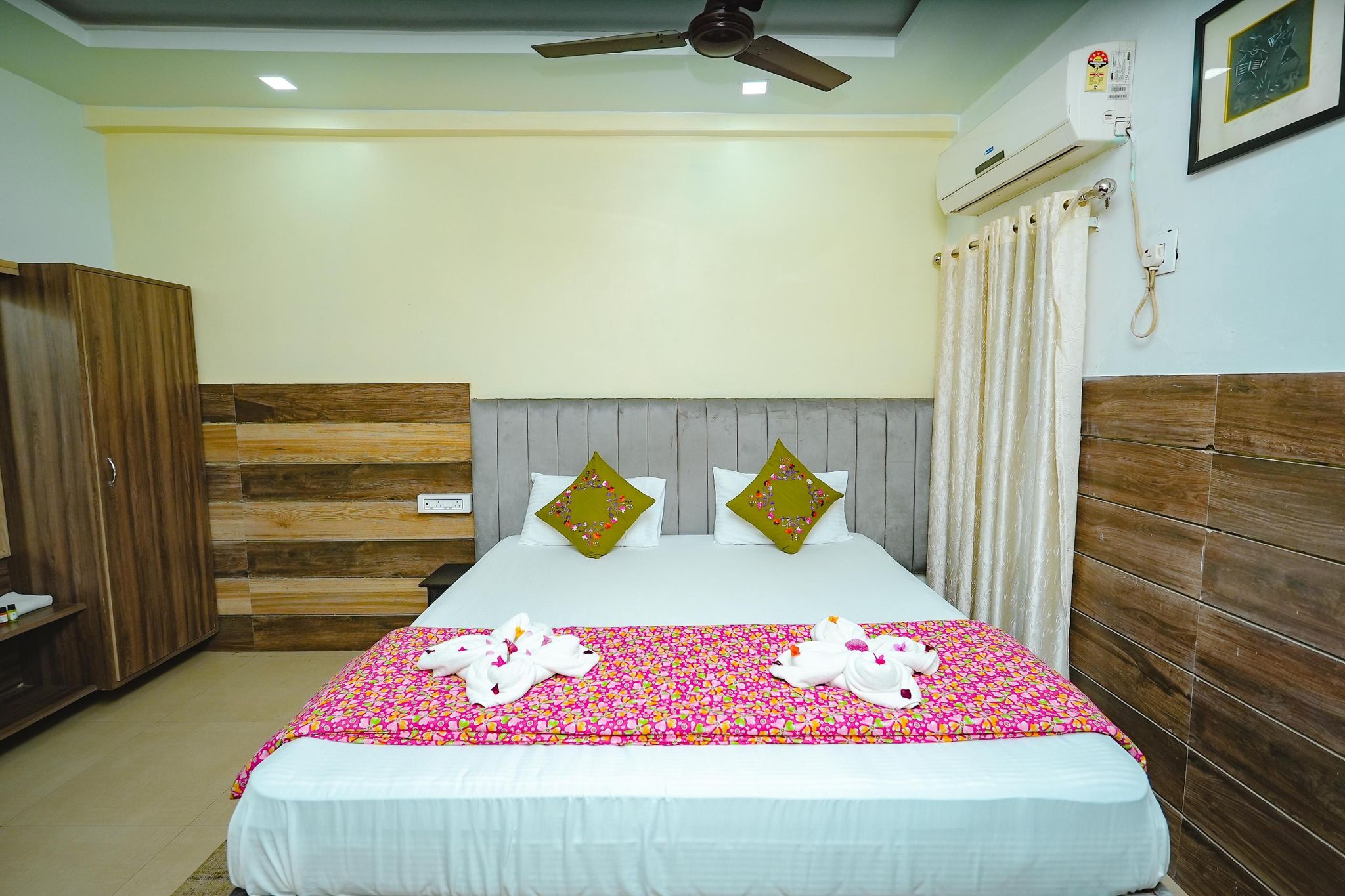 Rangamati Garden Resort AC Deluxe Cottage