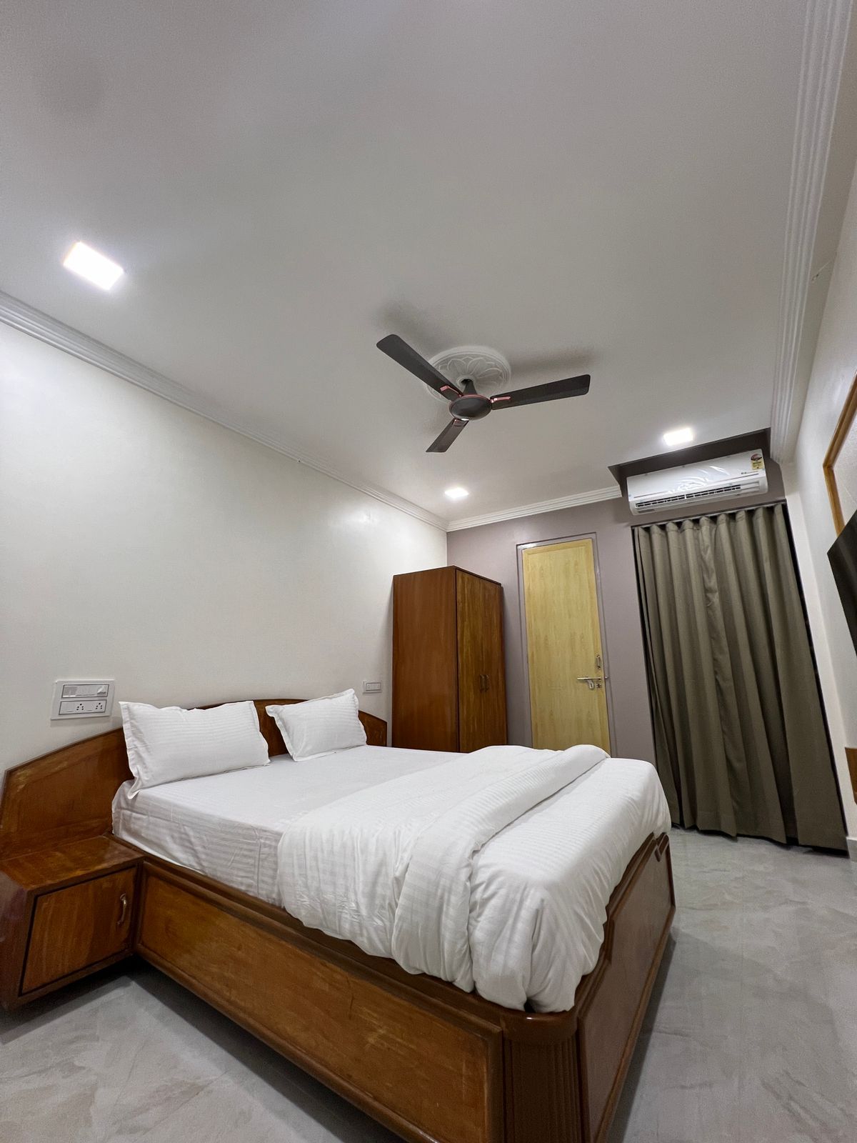Non AC Room