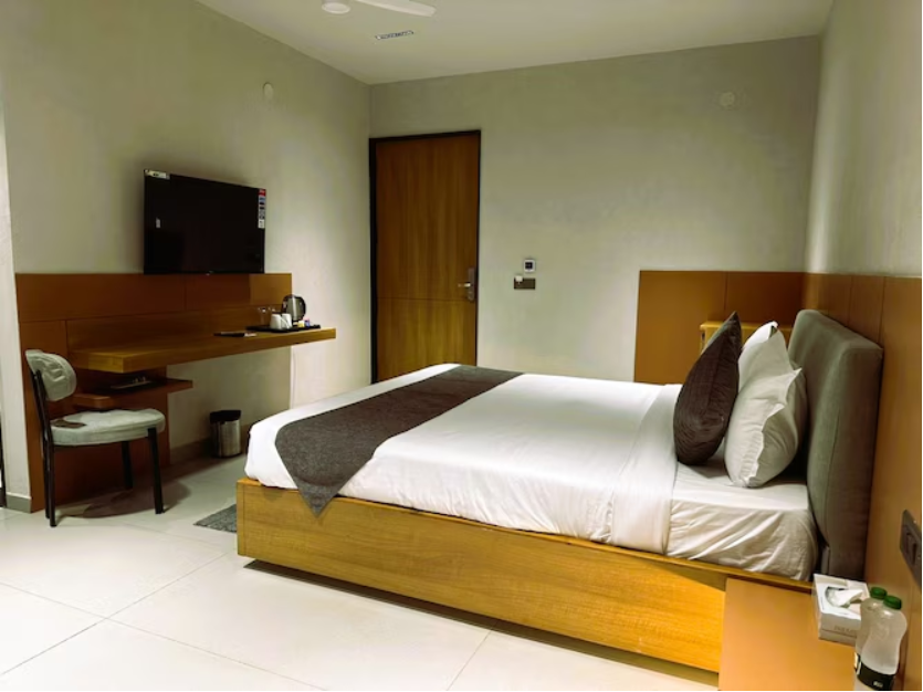 Court Regalia Deluxe Room With Wi-Fi 4