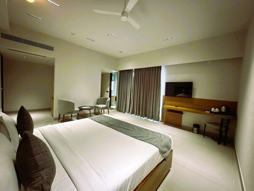 Court Regalia Executive Room With Wifi 2