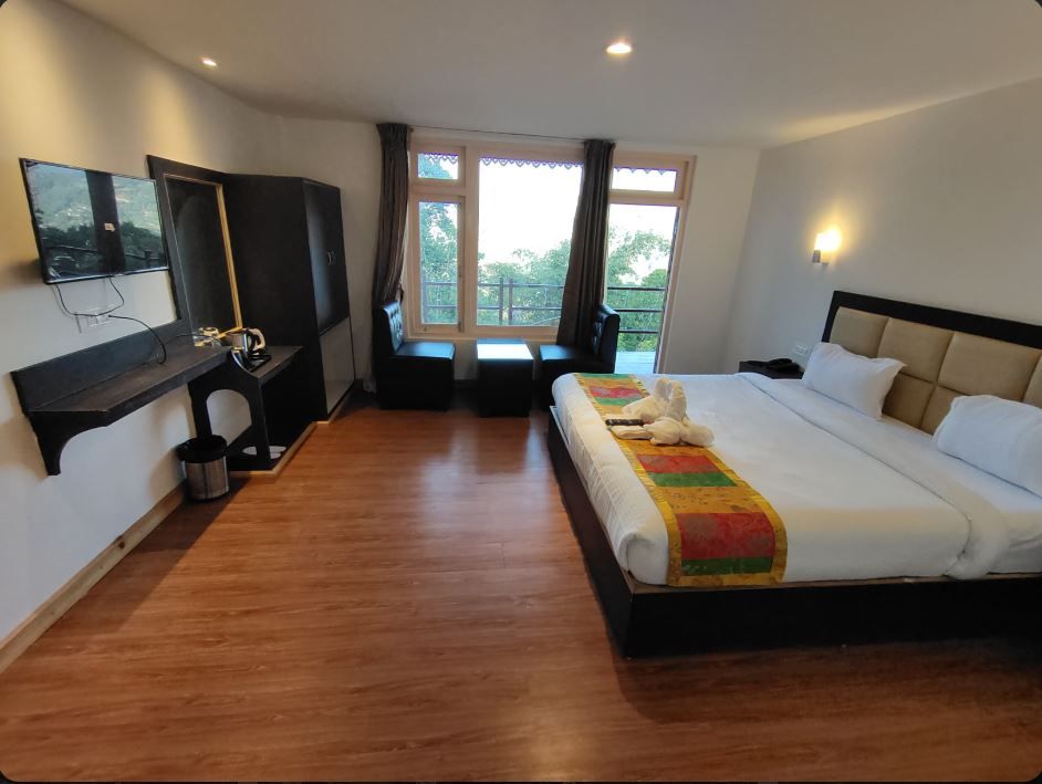 Premium Mountain View Room
