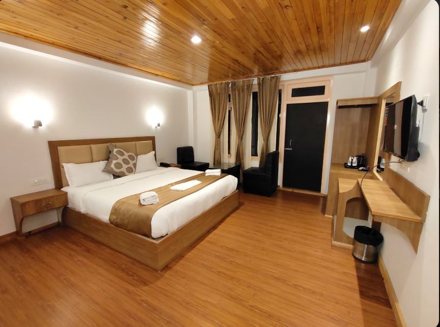 Premium Mountain View Room