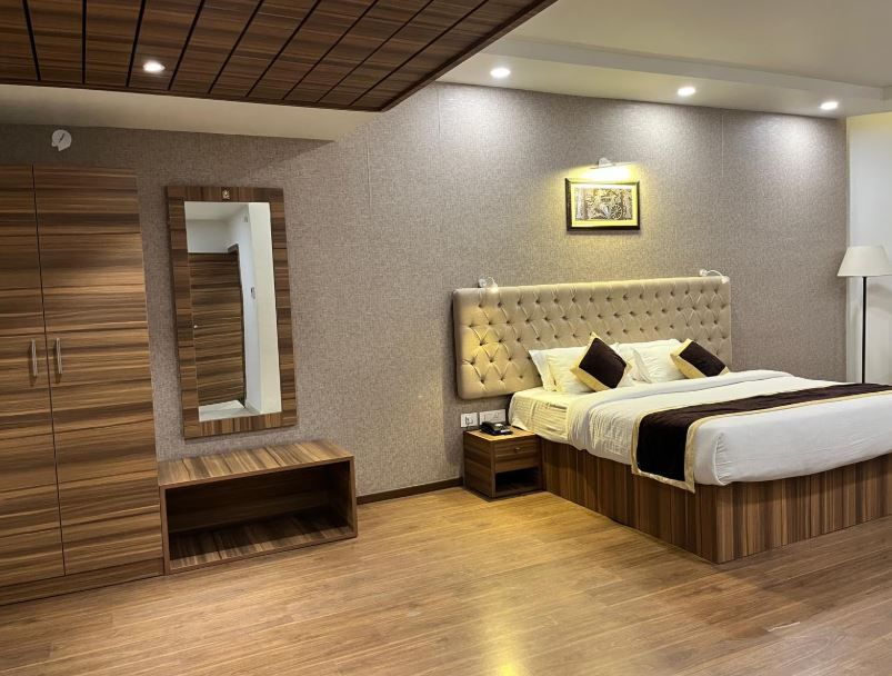 The Crown Hotel and Banquet