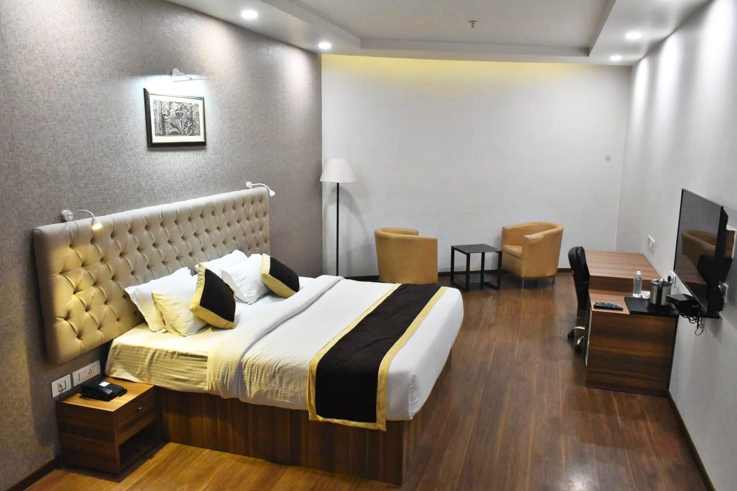 The Crown Hotel and Banquet Standard Room 6