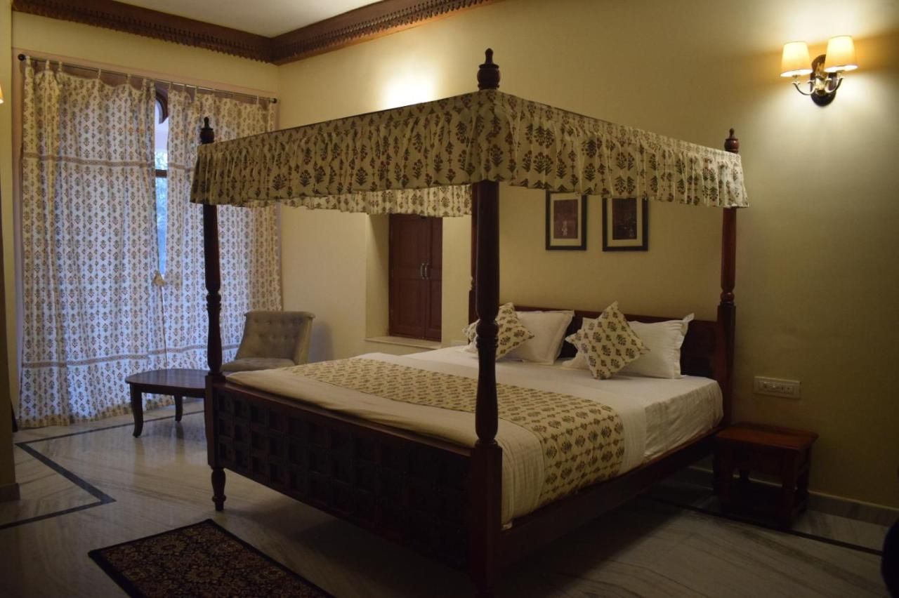 HERITAGE CLASSIC ROOM