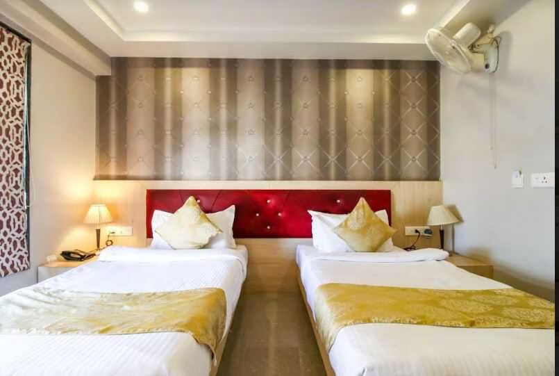 HOTEL PARK SHREE  Deluxe Ac Room 8