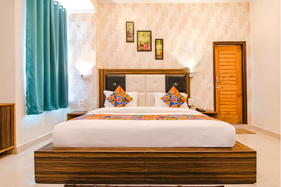 Deluxe Room with Balcony
