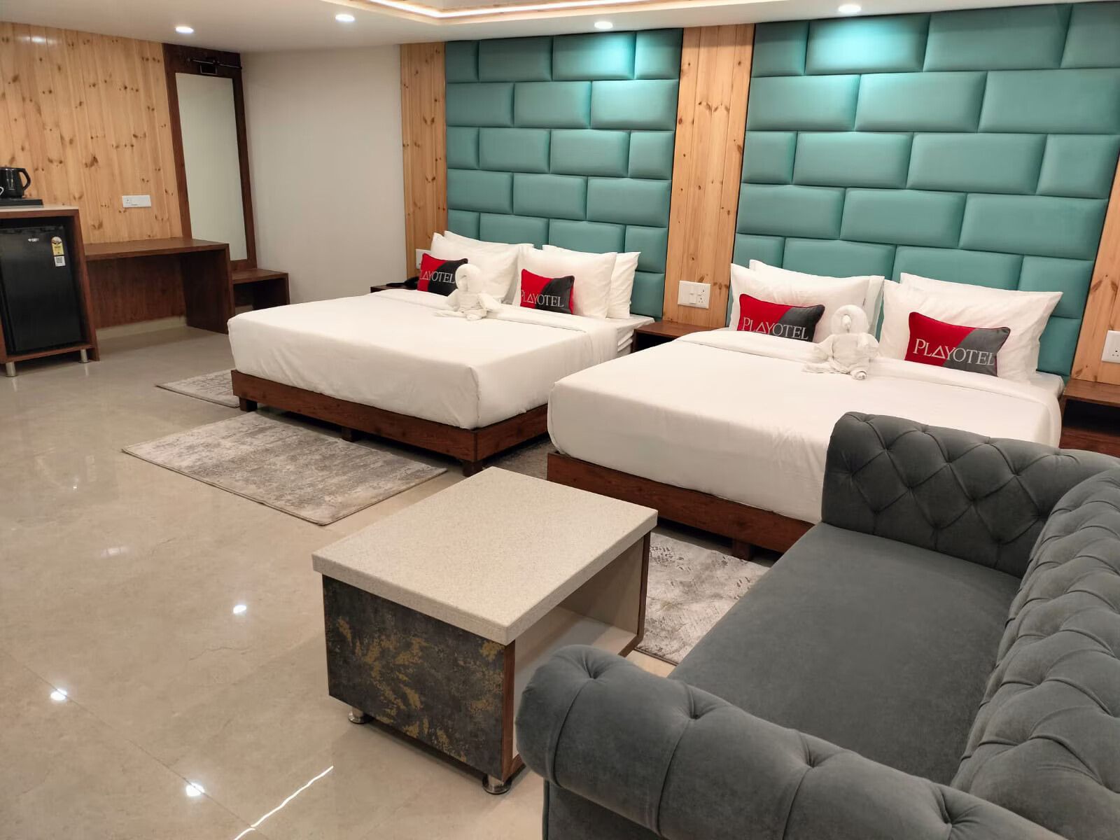 PLAY SUITE- 2 KING BED