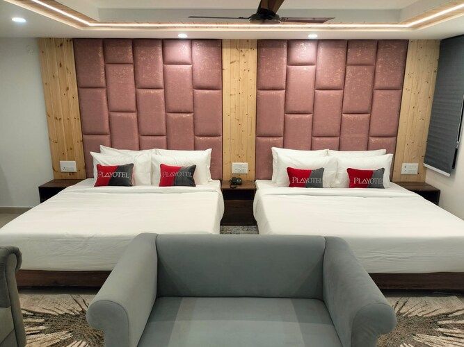 PLAY SUITE- 2 KING BED