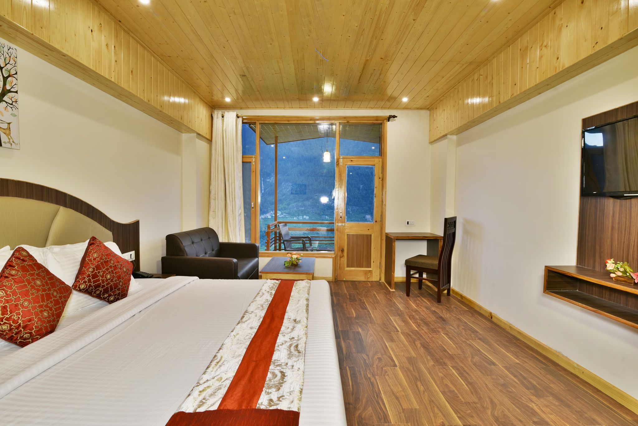 Mars Resort Manali (A Unit of UPPRISE GROUP) Luxury Room 4