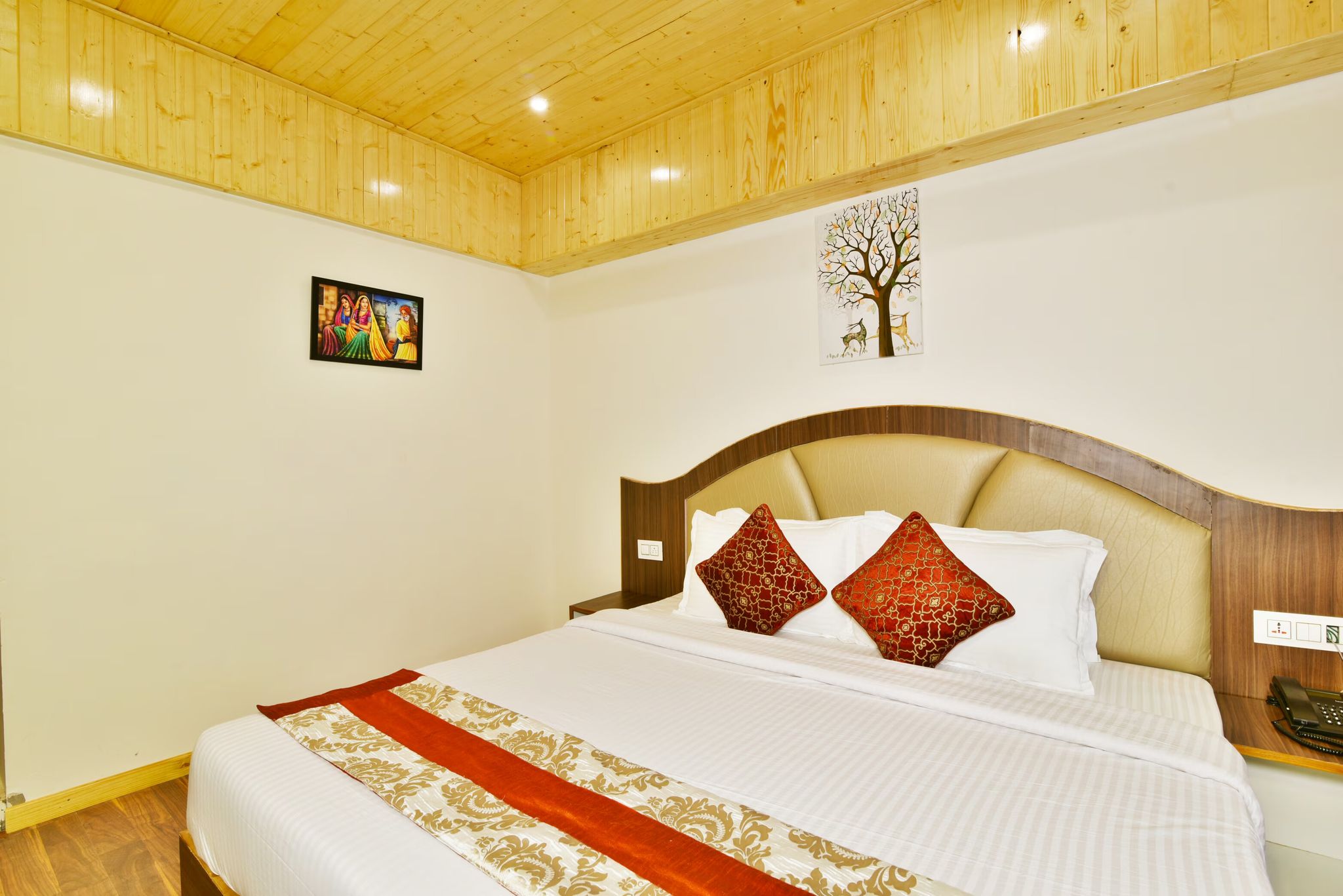 Mars Resort Manali (A Unit of UPPRISE GROUP) Luxury Room 5