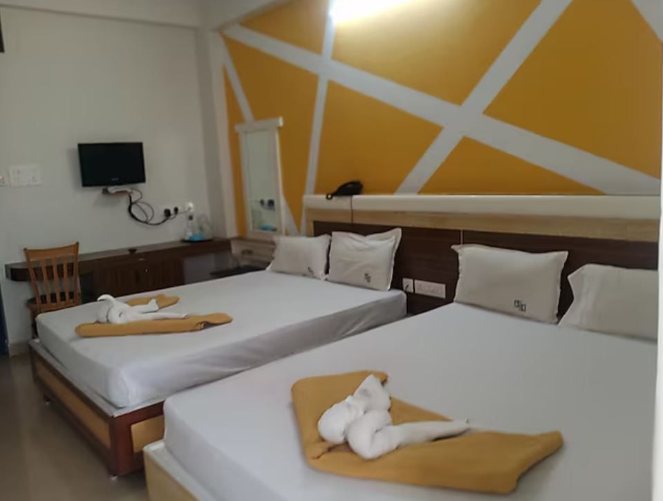 FOUR BED AC ROOM