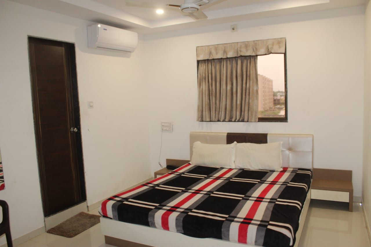 HOTEL MERITON AC Deluxe Room 6