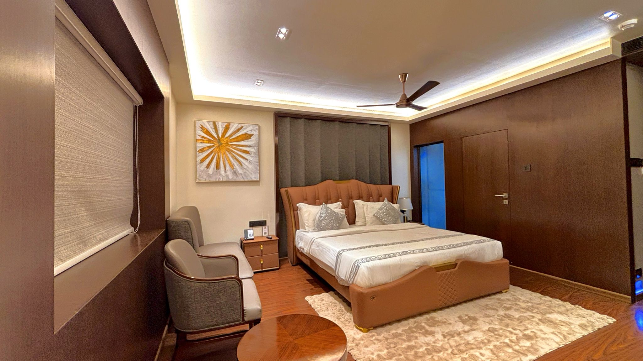 Executive Room with Bath Tub