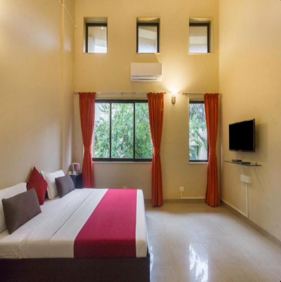 Center 1 Suites Deluxe AC Room 3