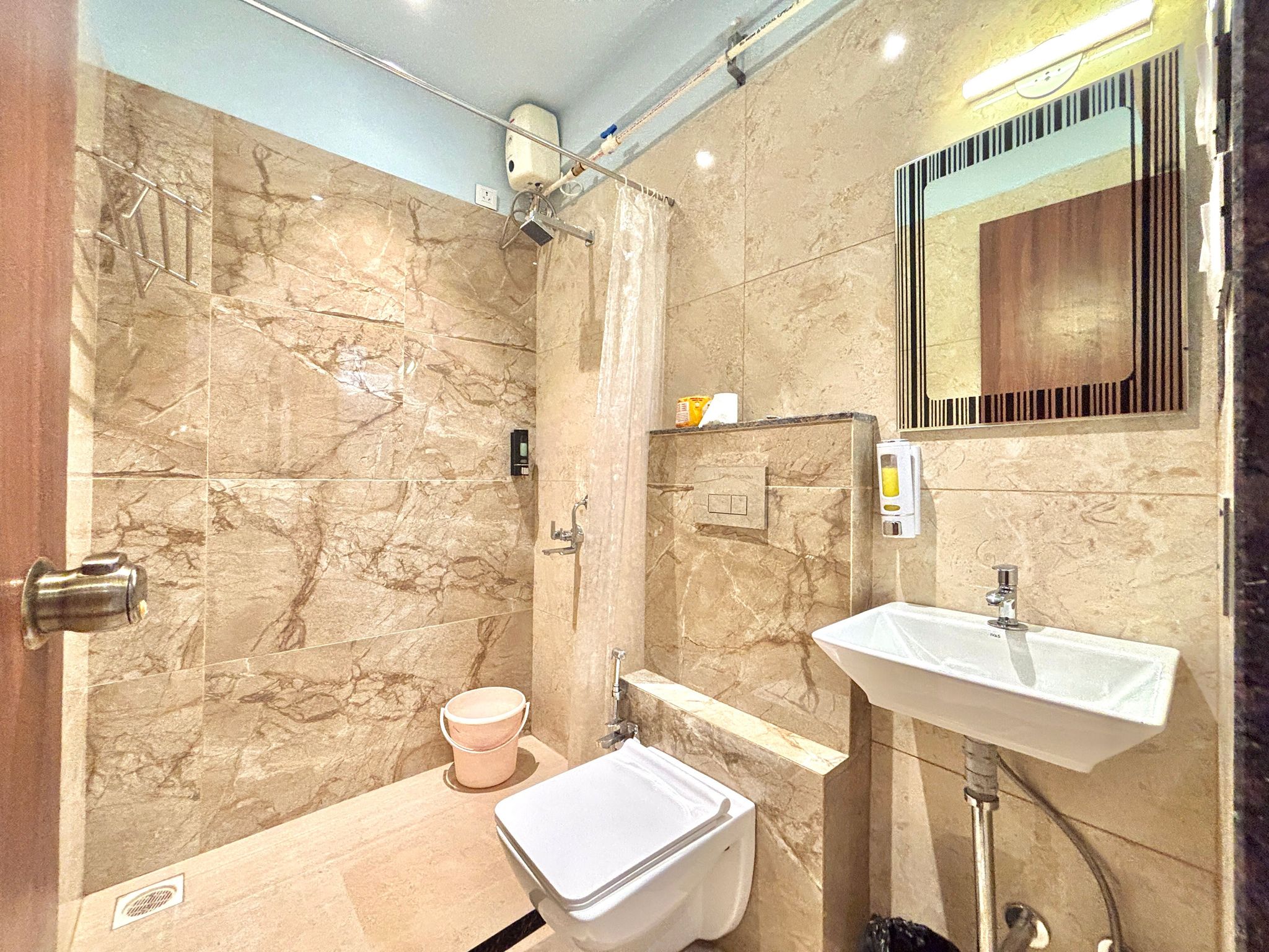 Misty Blues Resort & Villas Family Room with 2 Double Bed 4