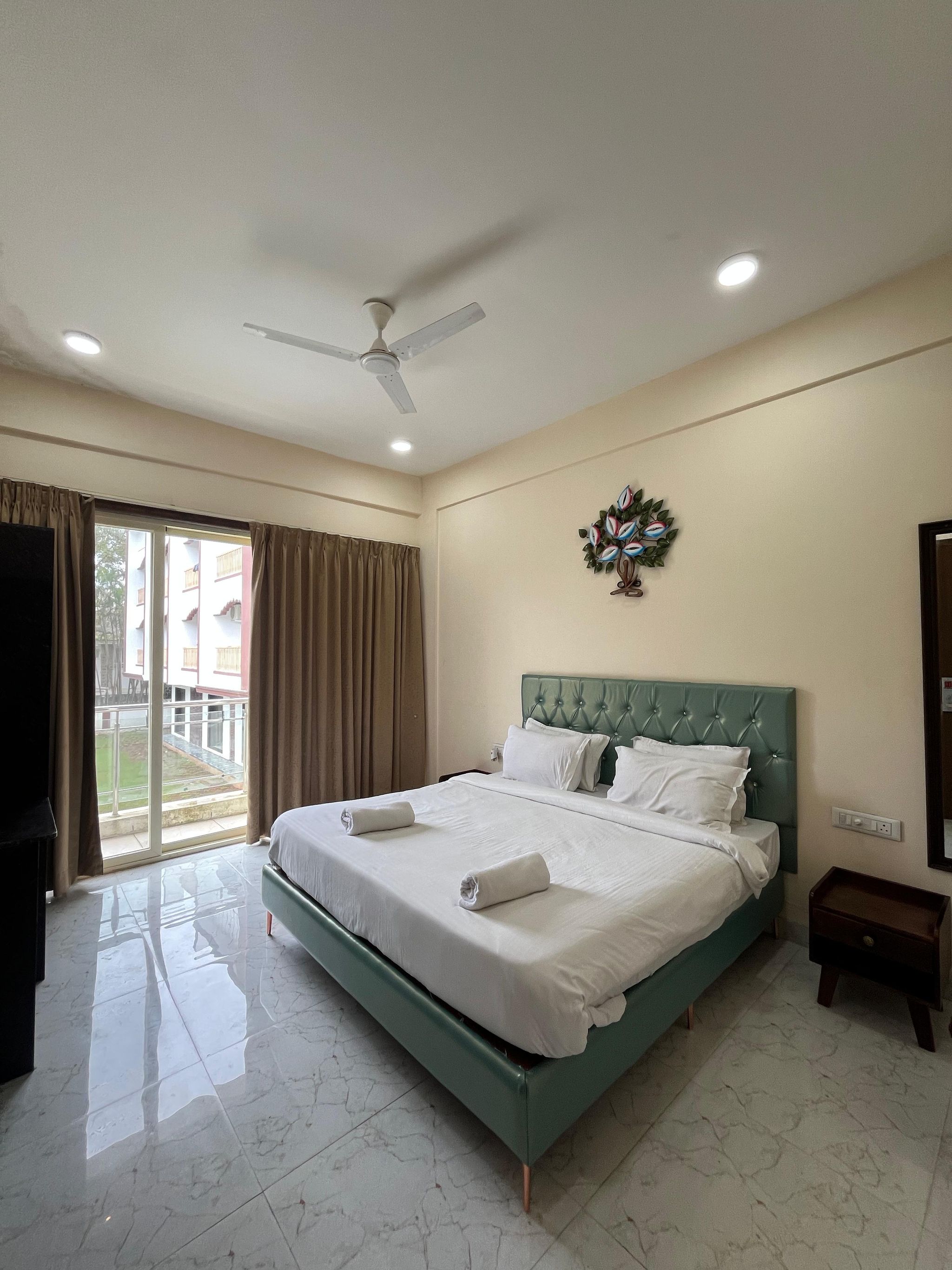 Luxury Room with Garden View