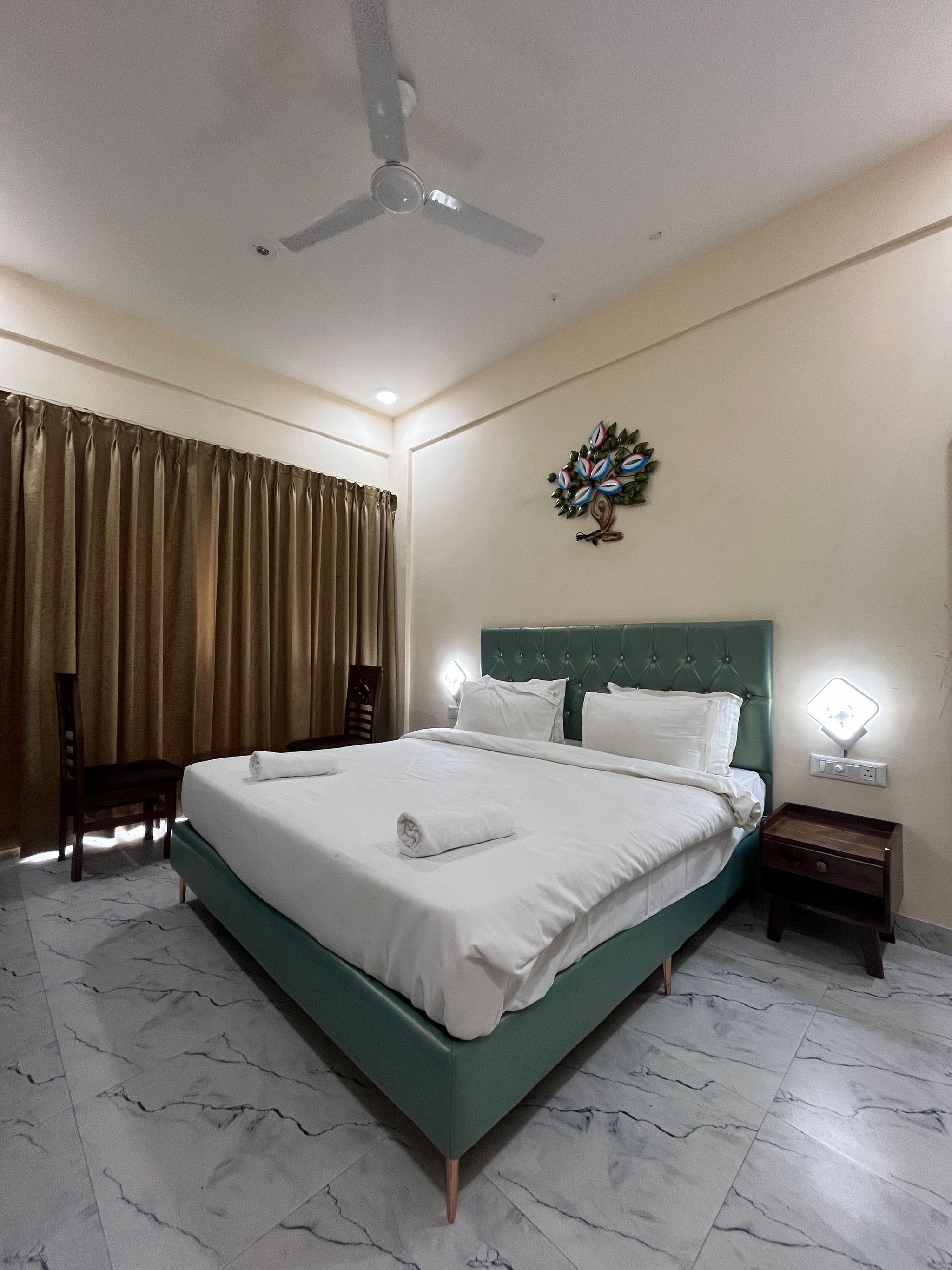 Luxury Room with Garden View