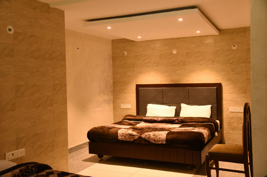 The Maple Farms and Hotel Family Suite with Mountain View 4