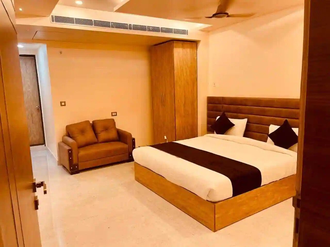 Hotel Blue Stone  Super Deluxe Room 6