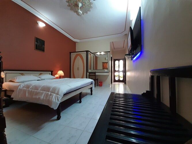 Hotel Master Paradise Deluxe Room 2