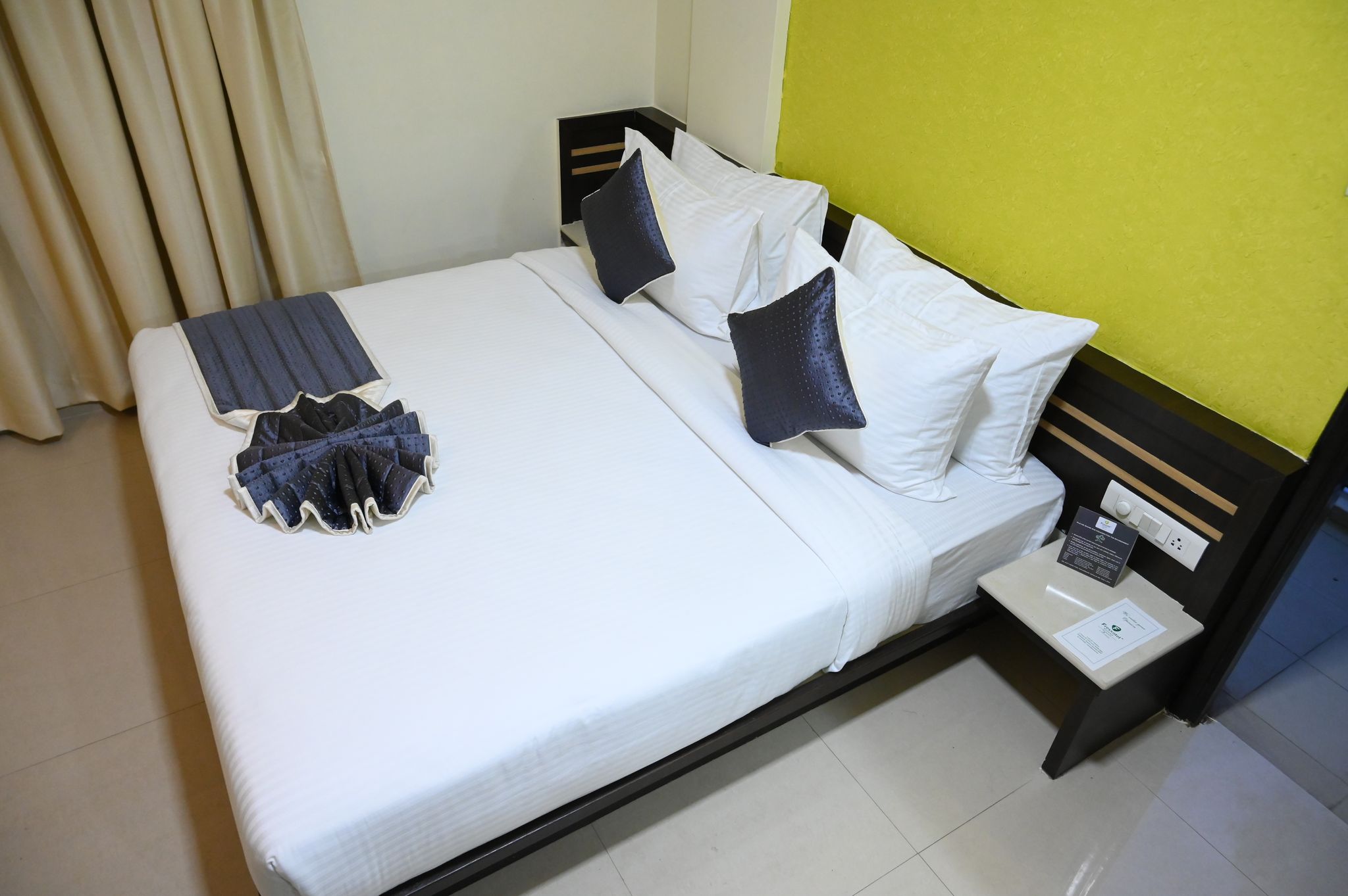 Deluxe King Balcony