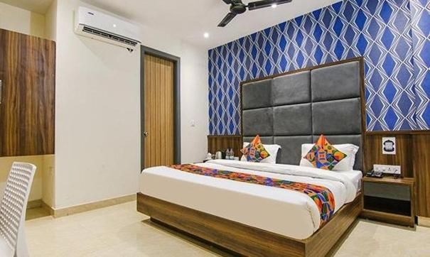 Hotel Taj Castle by iO Hotels Deluxe Room 3