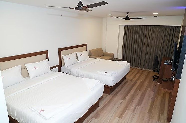 Executive Four Bed - Breakfast Included
