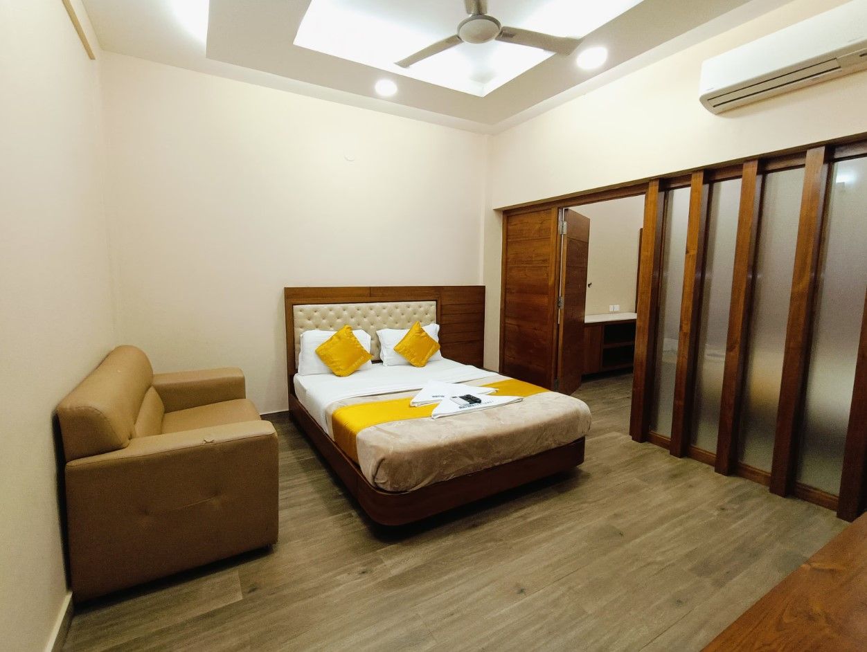 Double Bed AC