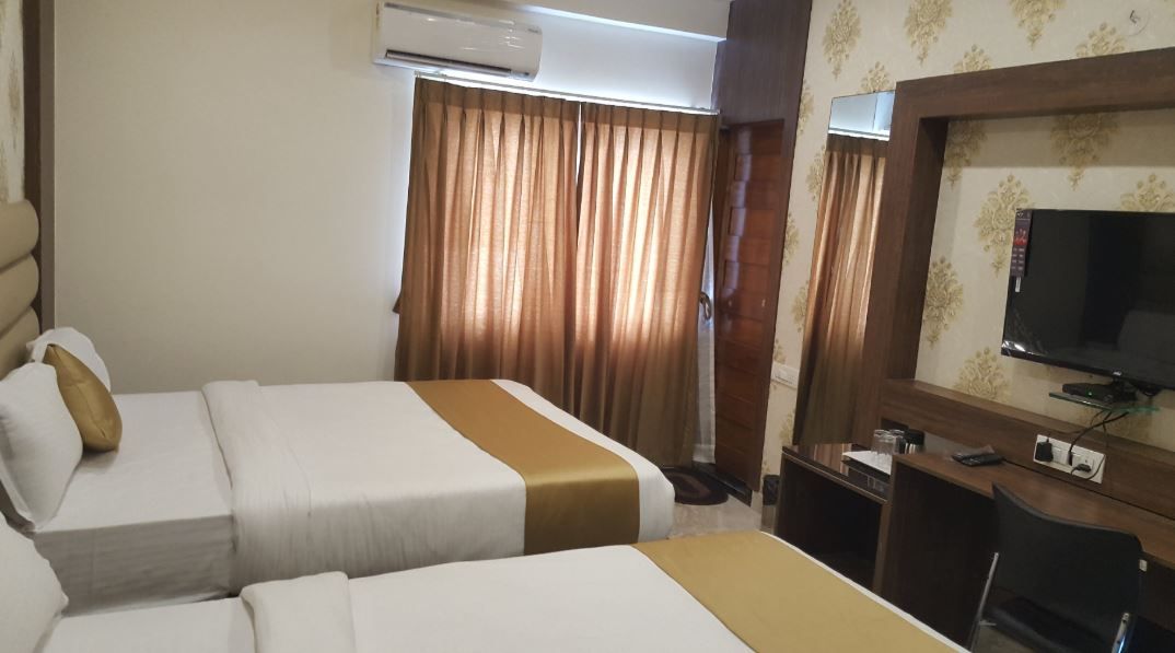 Luxury King Four Person Bedroom