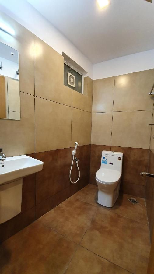 Hotel Uc Plaza Deluxe AC Room 5