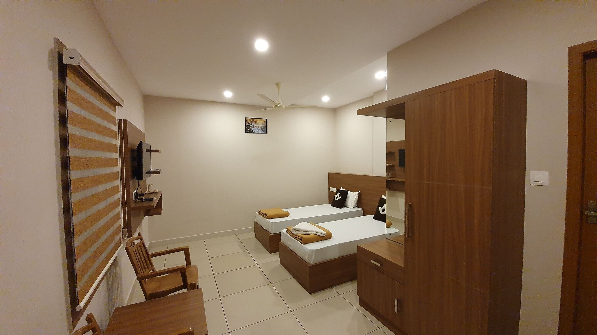 Hotel Uc Plaza PREMIUM AC ROOM WITH BALCONY 2