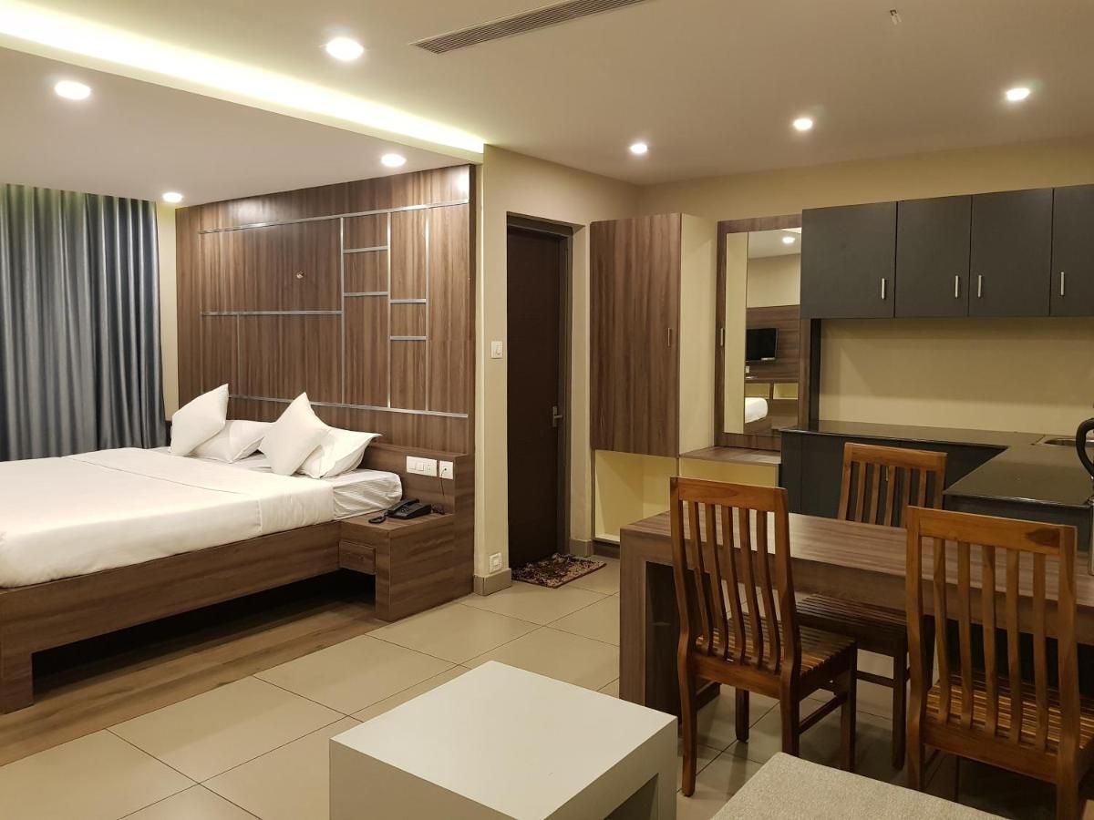 SUITE AC ROOM WITH BALCONY