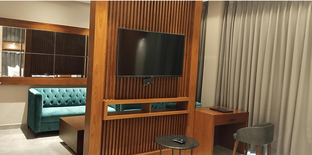 Hotel Parth Executive Room 5