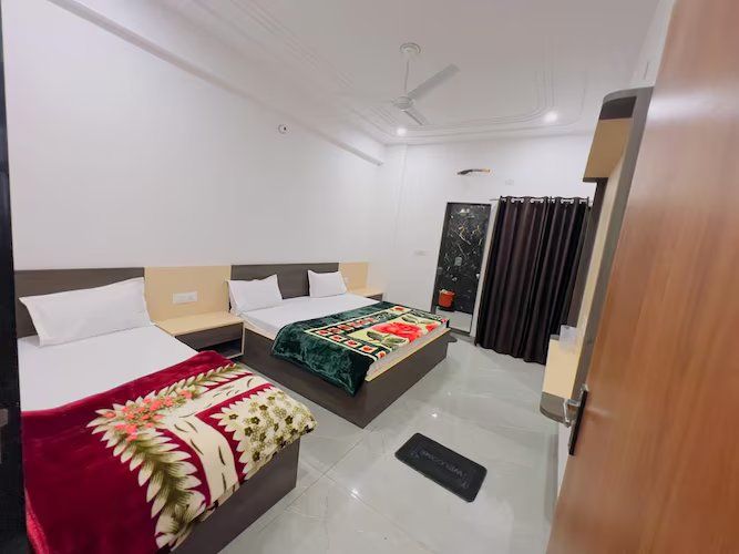Shree Radhe Mohan Hotel and Resort , Khatu AC Family Suite Room ( 2 Double Bed  4 Pax )