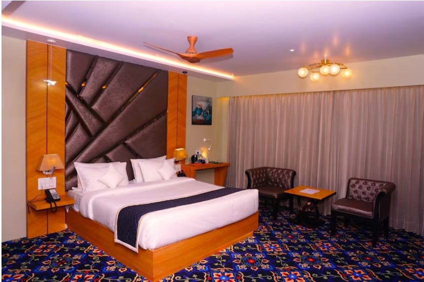 Club Room