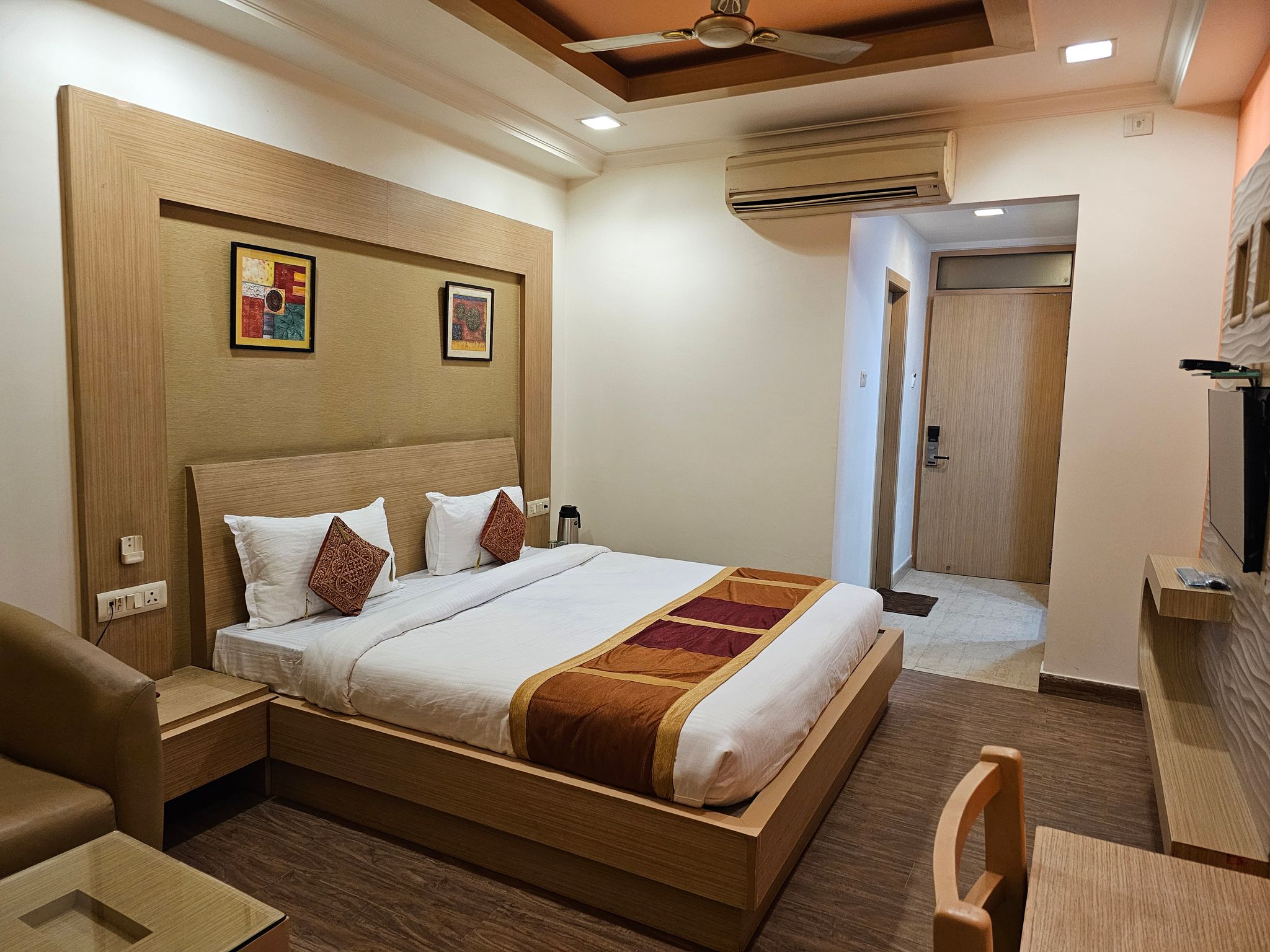 Royal Rooms