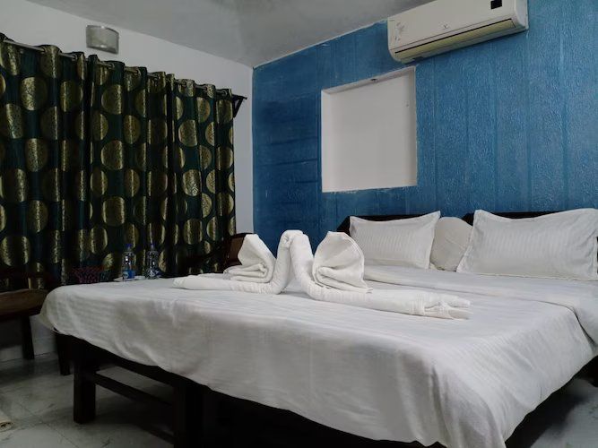 Deluxe AC Room