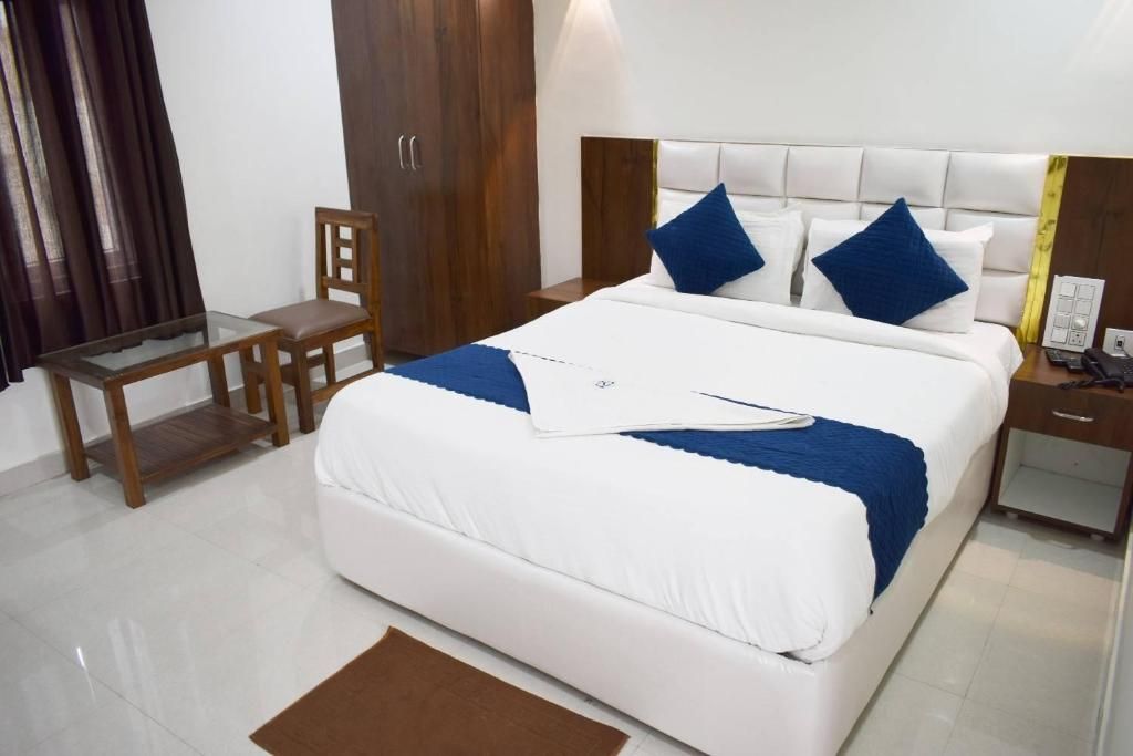 Deluxe Luxurious Air-conditioning