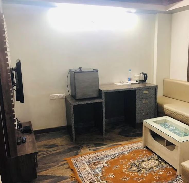 Joy Lux Stay Deluxe Double Room 5