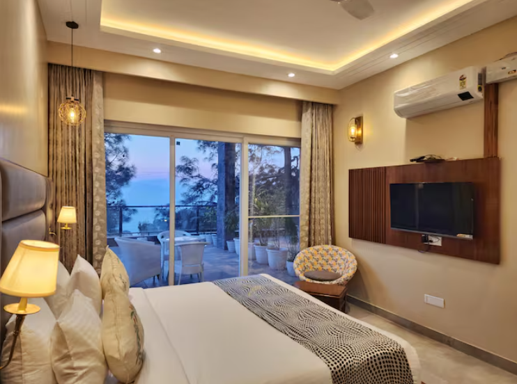 Luxury Room with Terrace
