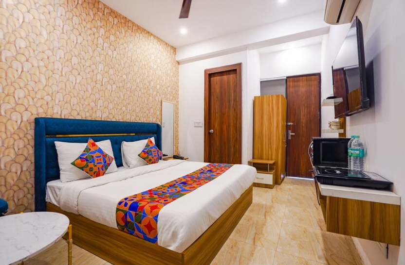 Noida Business Suites Deluxe Room 6